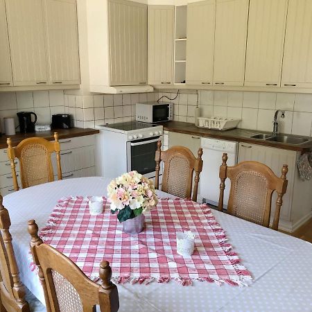 Villa Egen Laegenhet I 2-Familjshus Pa Landet. Tierp Exterior foto