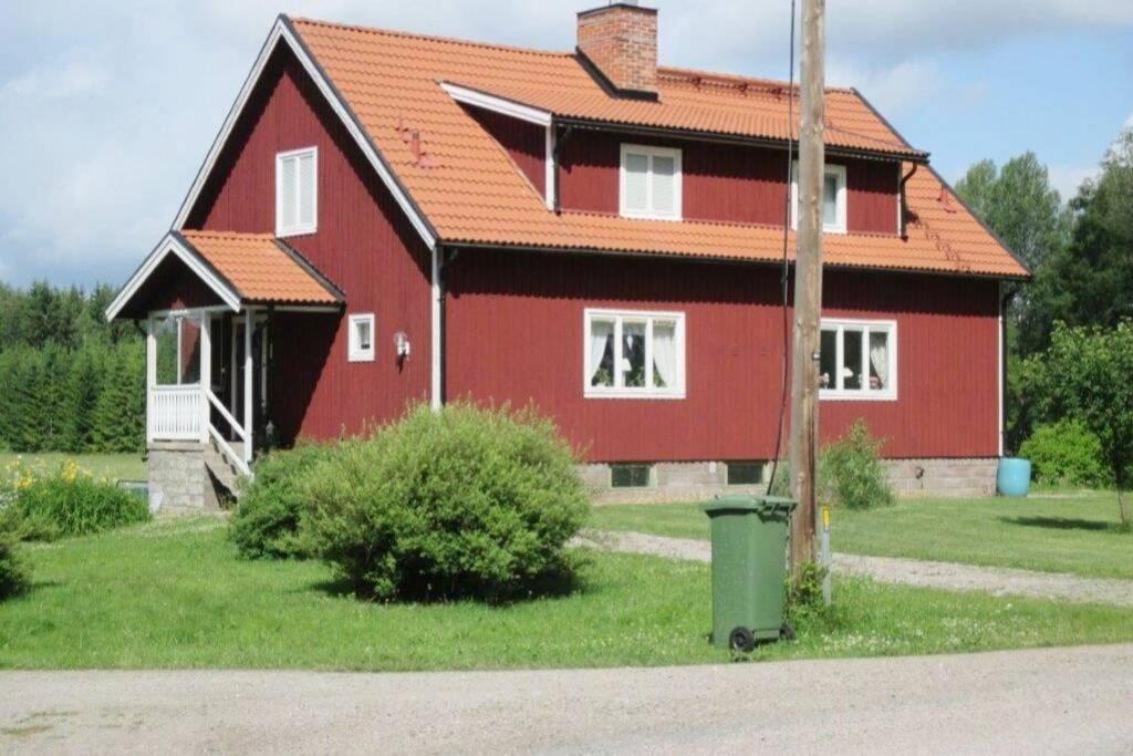 Villa Egen Laegenhet I 2-Familjshus Pa Landet. Tierp Exterior foto